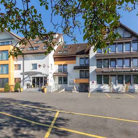 Hotel Schaefli Siebnen ภายนอก รูปภาพ
