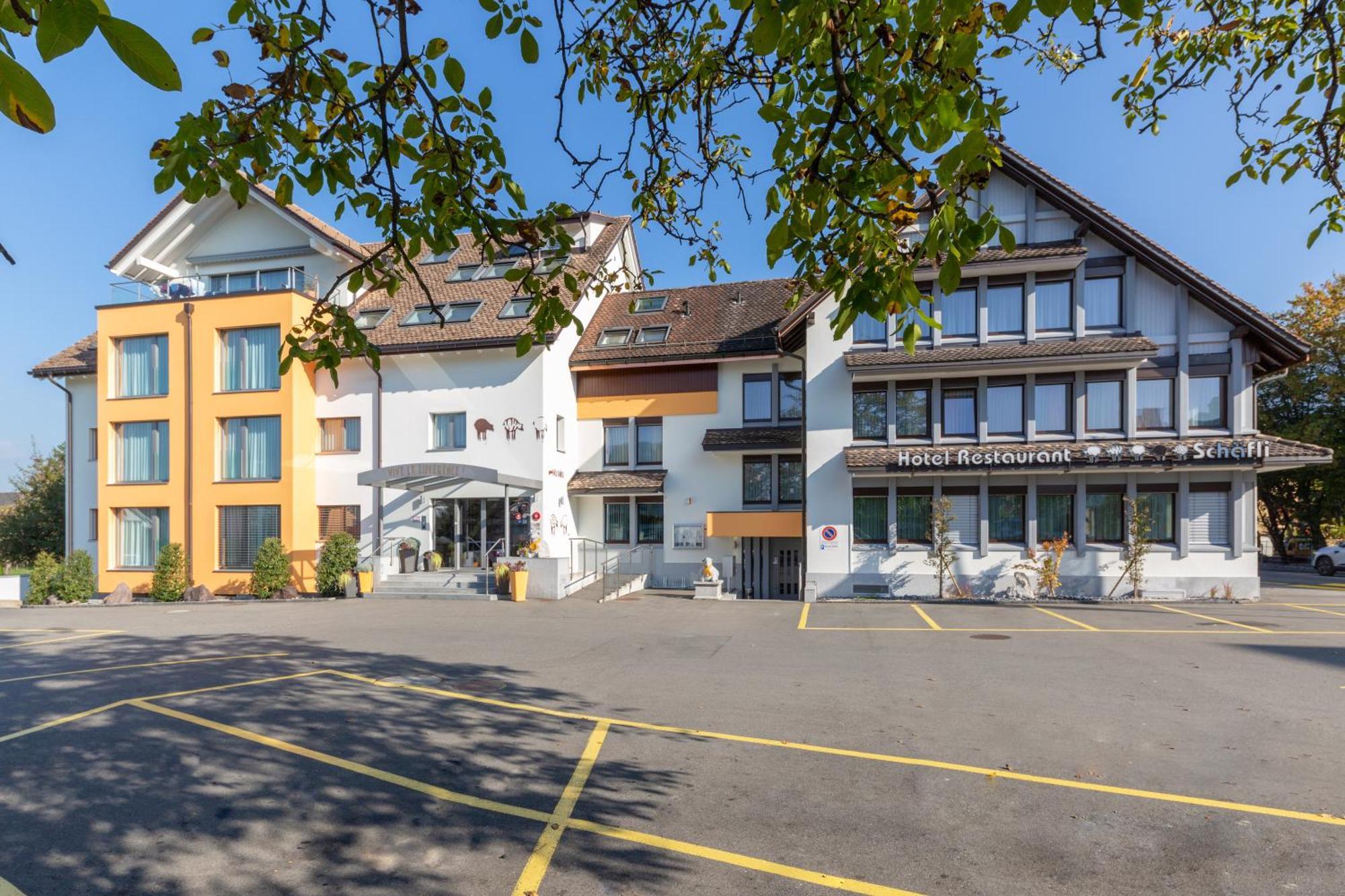 Hotel Schaefli Siebnen ภายนอก รูปภาพ