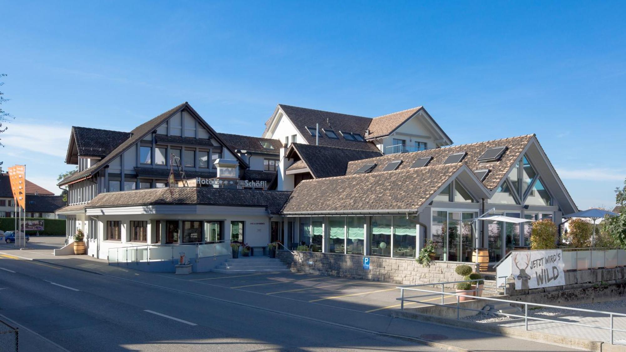 Hotel Schaefli Siebnen ภายนอก รูปภาพ